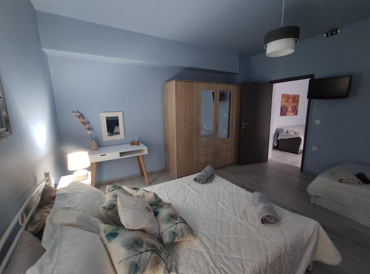 Apartment Under The Trees Heraklion (Crete)
